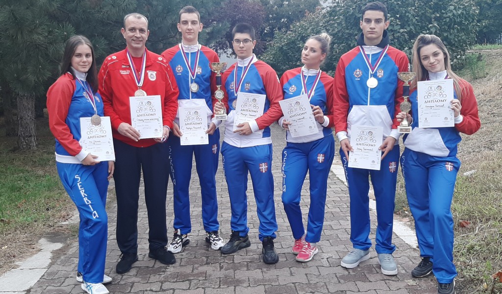 Secondary Vocational Military School students win silver and bronze medals in shooting sports